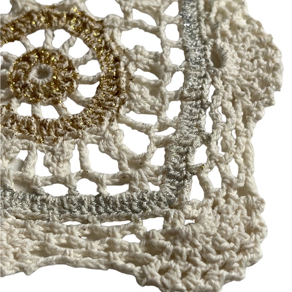 Vintage Handpainted Crocheted Table Runner In Gold & Silver For The Holidays - Picture 8 of 8